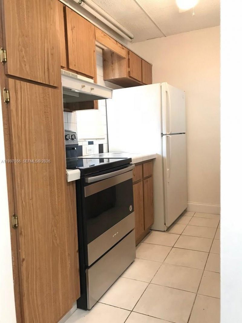 10165 Twin Lakes Dr, Unit 23-F, Coral Springs, FL 33071 Photo