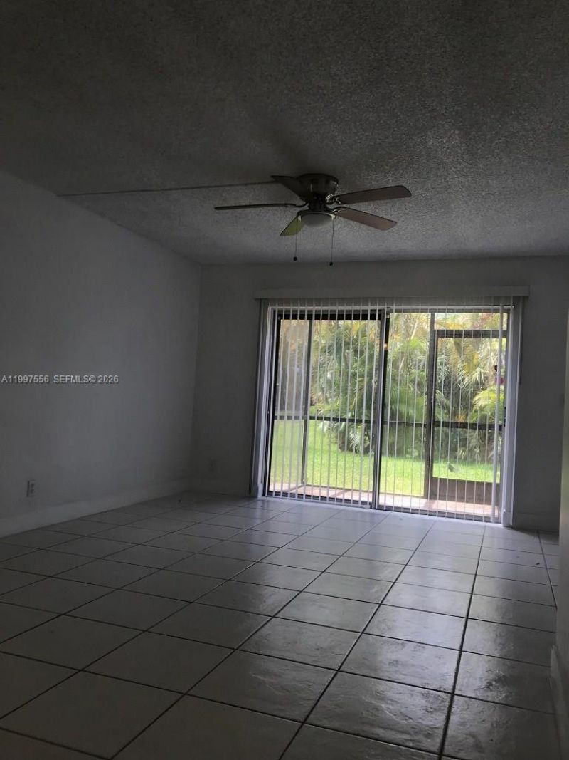 10165 Twin Lakes Dr, Unit 23-F, Coral Springs, FL 33071 Photo