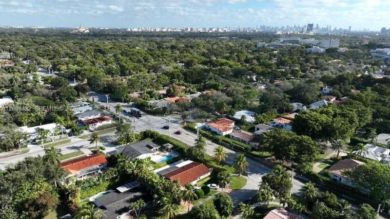 5715 SW 56th Ter, Miami, FL 33143 Photo