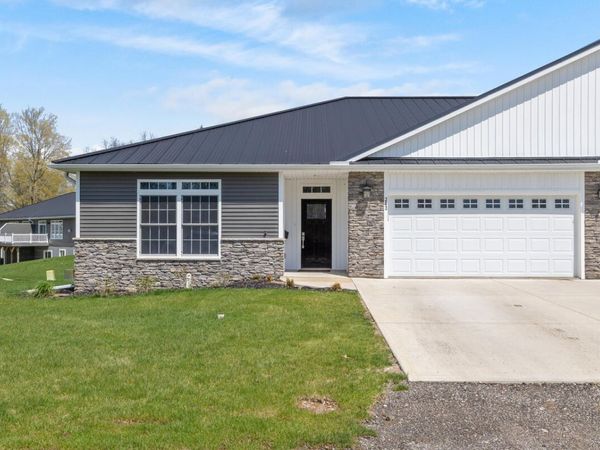 243 Auseon Court, Hillsdale, MI 49242