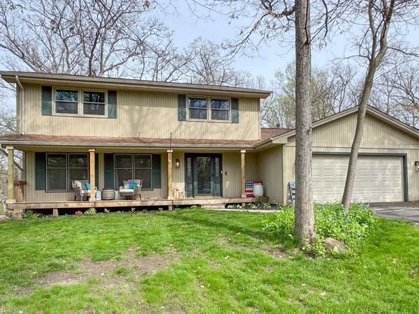 10311 William Trail, ROSCOE, IL 61073