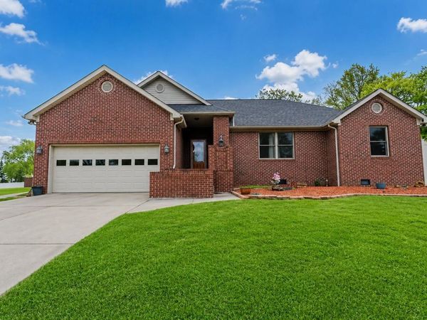 808 S CONCORD DR, Princeton, IN 47670