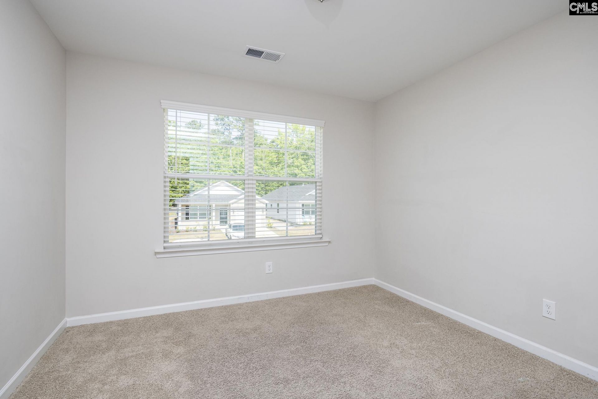 1114 Crescent Moon Loop  Photo 21