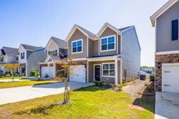 1114 Crescent Moon Loop  photo 4