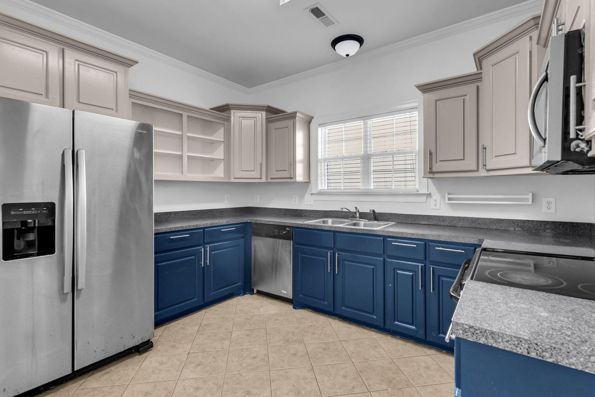 7744 Fayetteville Road Photo 10