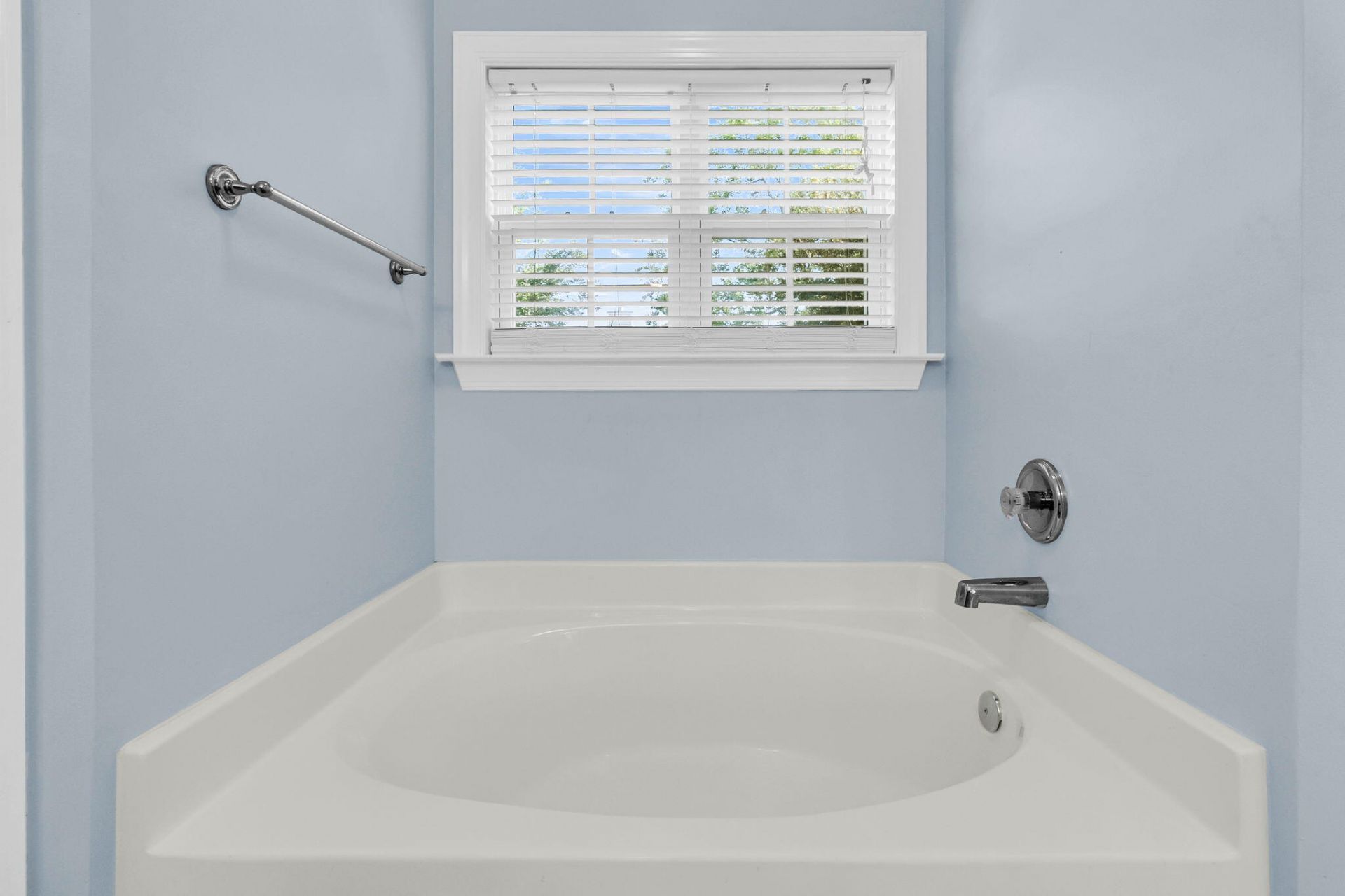 7744 Fayetteville Road Photo 17