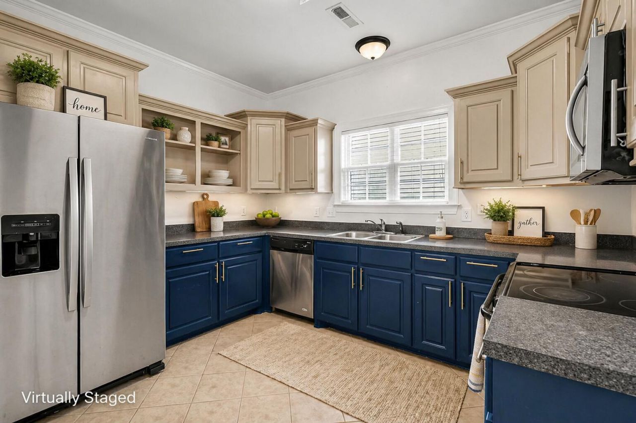 7744 Fayetteville Road Photo 9