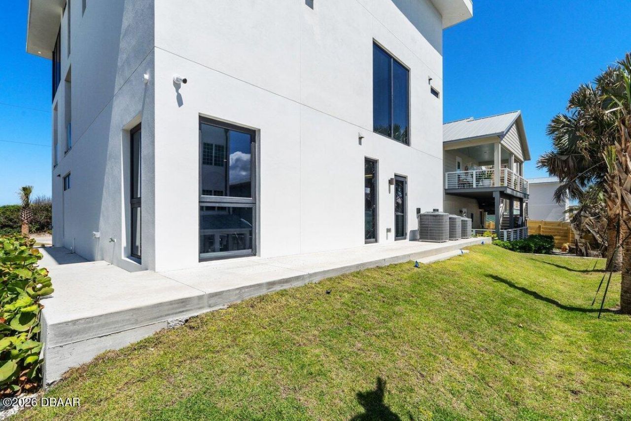 6176 S Atlantic Avenue, New Smyrna Beach, FL 32169 Photo