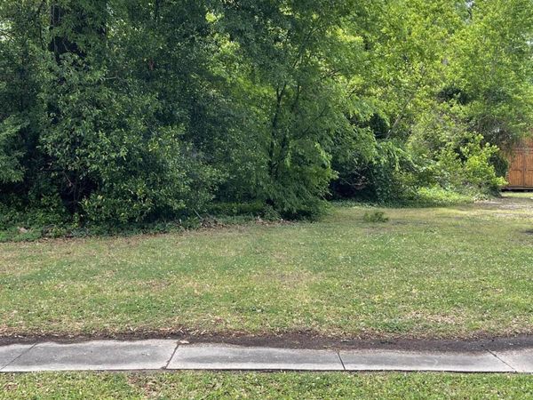 433 E Walker Street, Greenville, MS 38701