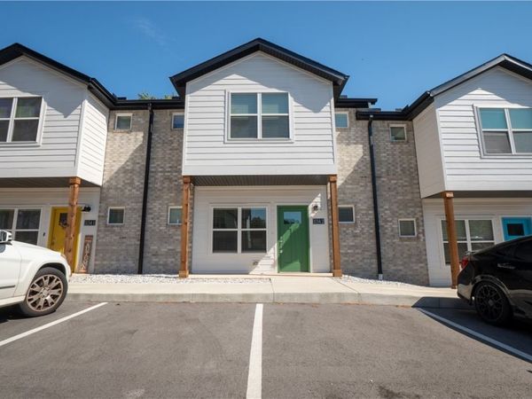 1219 W Pink Terrace, Unit 3, Fayetteville, AR 72704