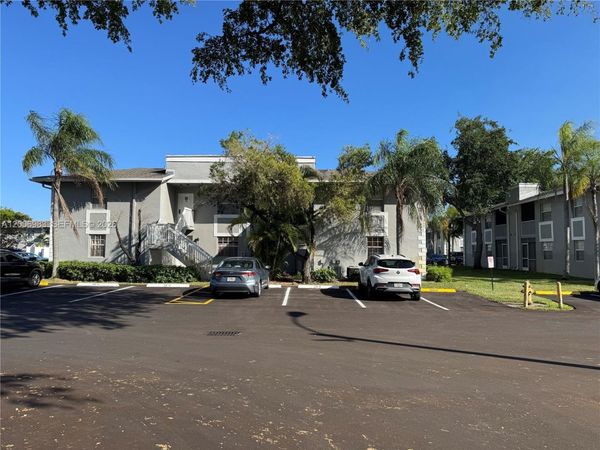 471 NE 210TH CIRCLE TER , Unit 103, Miami, FL 33179