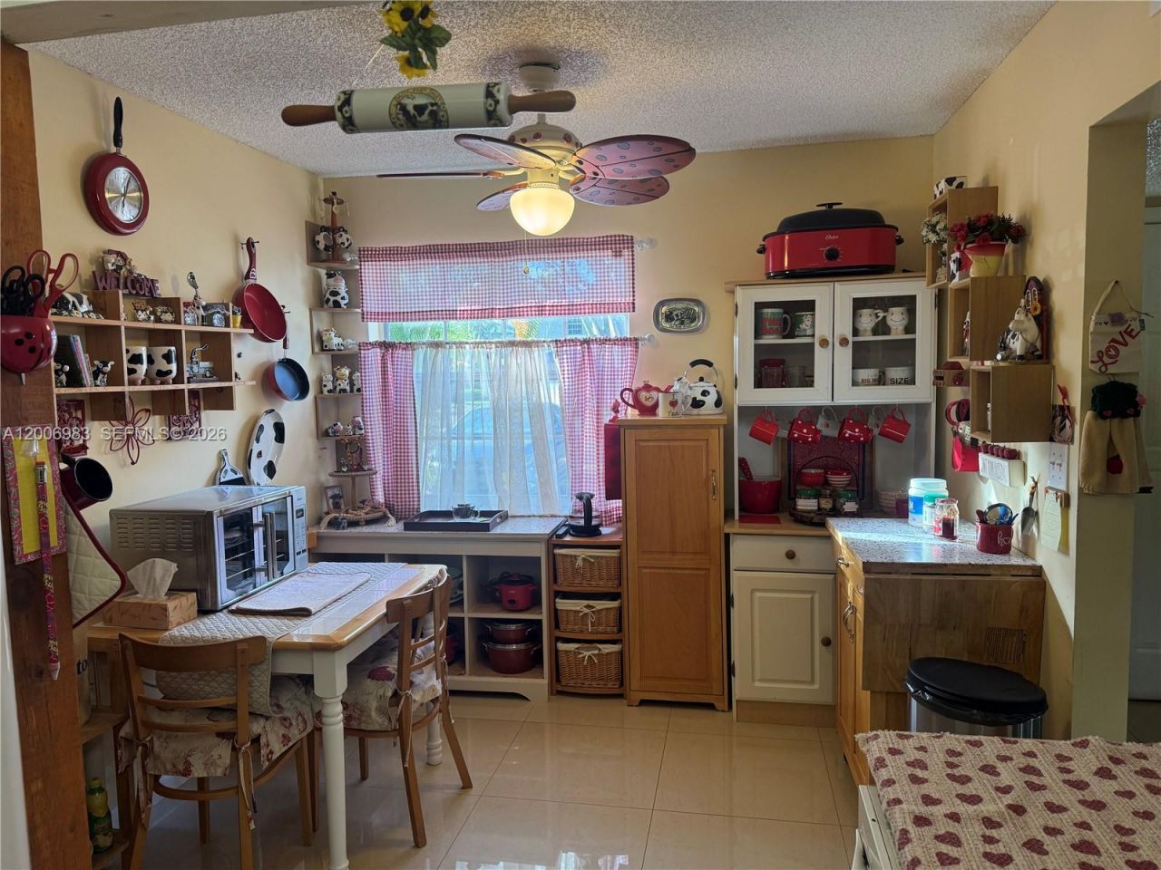 471 NE 210th Circle Ter , Unit 103, Miami, FL 33179 Photo