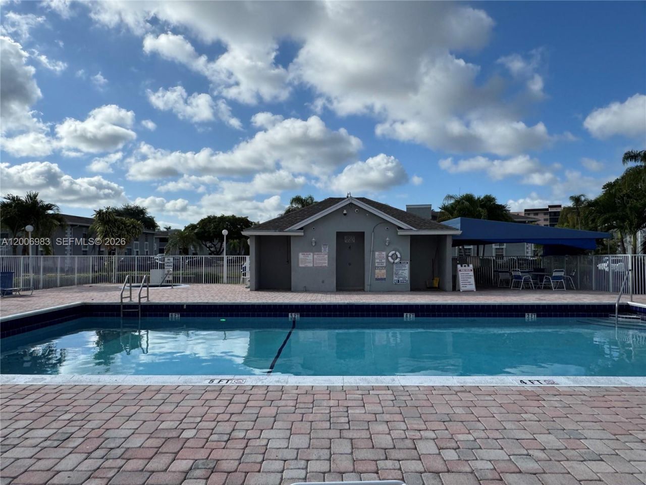 471 NE 210th Circle Ter , Unit 103, Miami, FL 33179 Photo