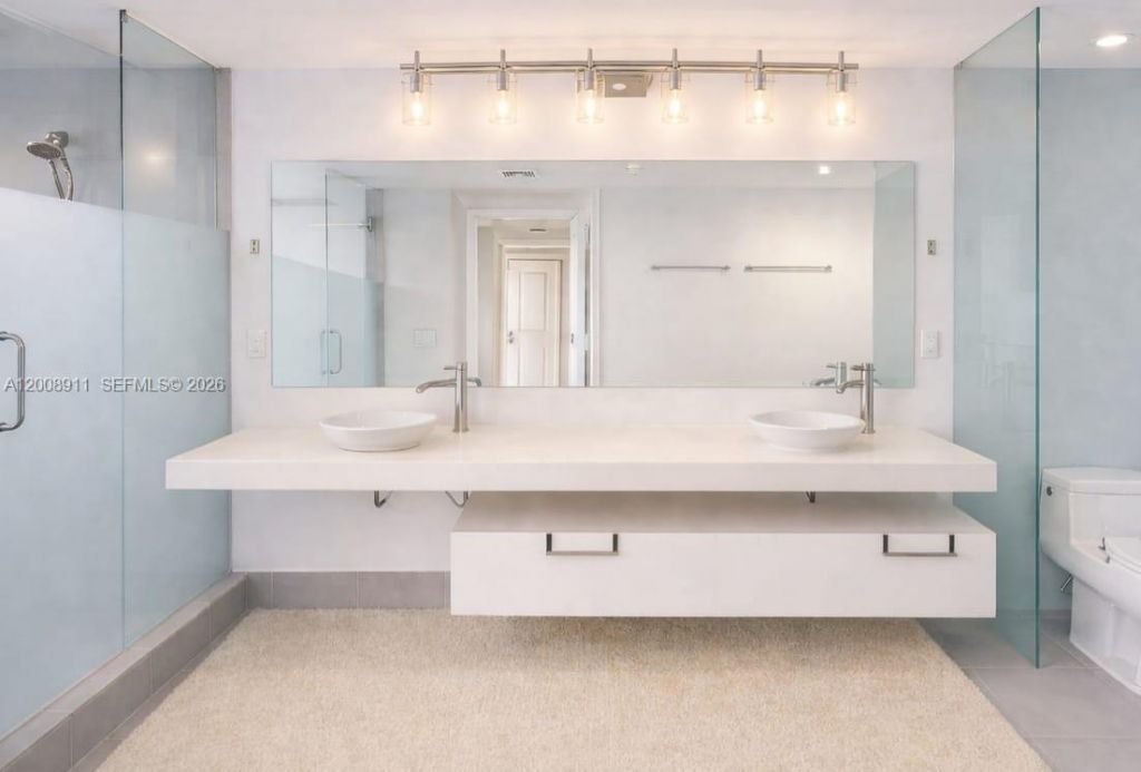 92 SW 3rd St , Unit 2510, Miami, FL 33130 Photo