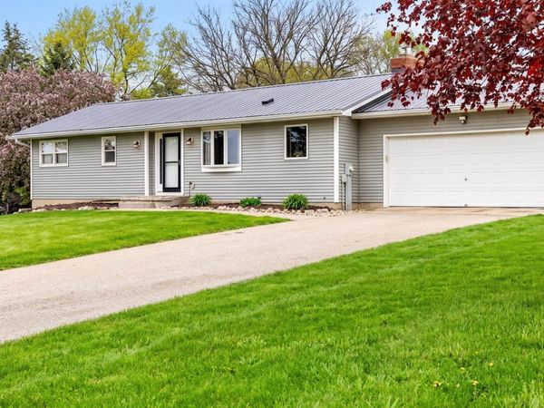 4210 Old Deerfield Road, Deerfield, WI 53531