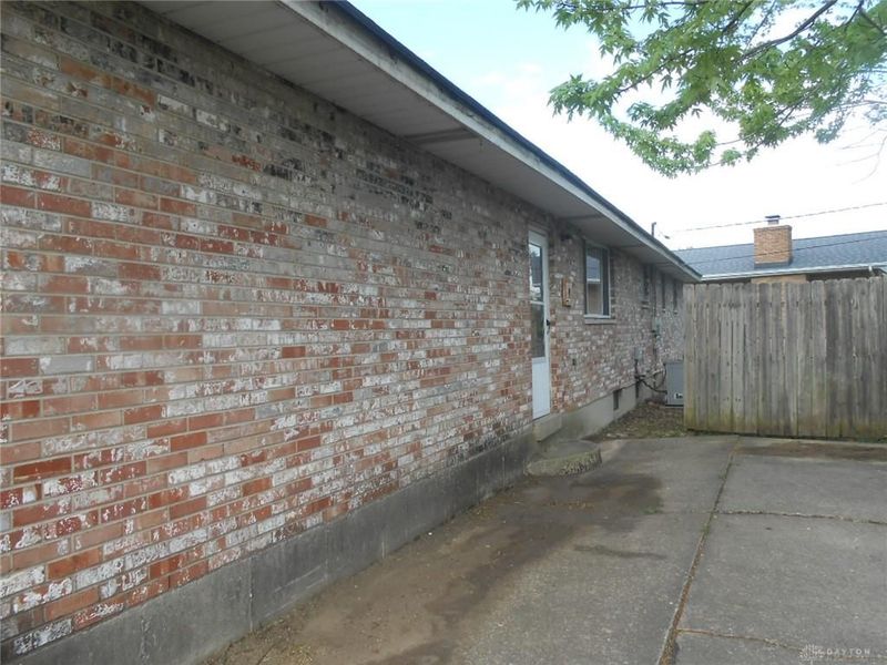 327 Reichard Drive, Vandalia, OH 45377 Photo 10