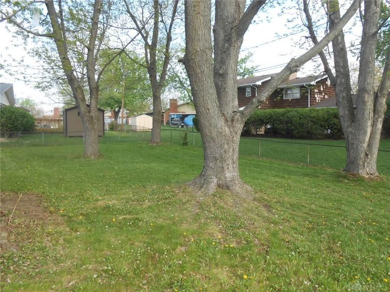 327 Reichard Drive, Vandalia, OH 45377 Photo 11