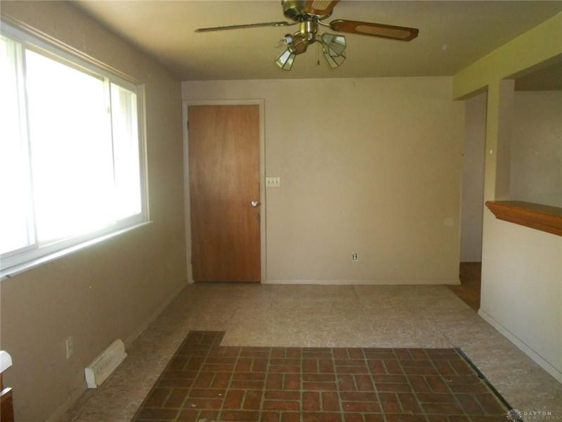 327 Reichard Drive, Vandalia, OH 45377 Photo 16
