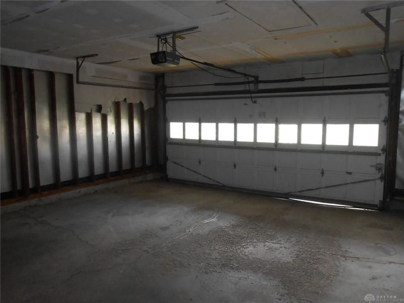 327 Reichard Drive, Vandalia, OH 45377 Photo 18