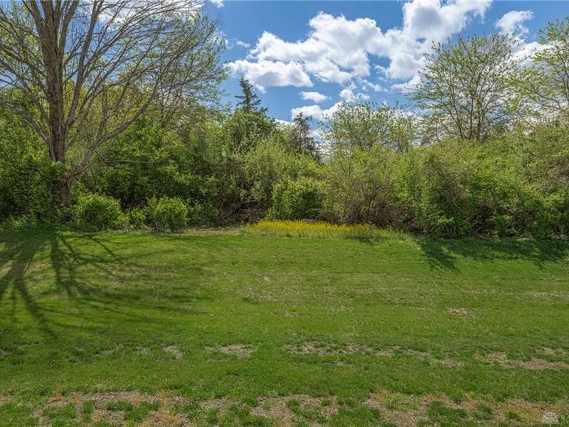 1128 Heathgate Way, Fairborn, OH 45324 Photo 2