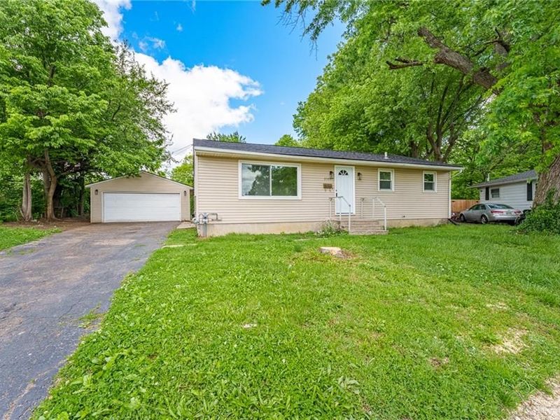 2189 Mountview Circle, Harrison Township, OH 45414 Photo 2