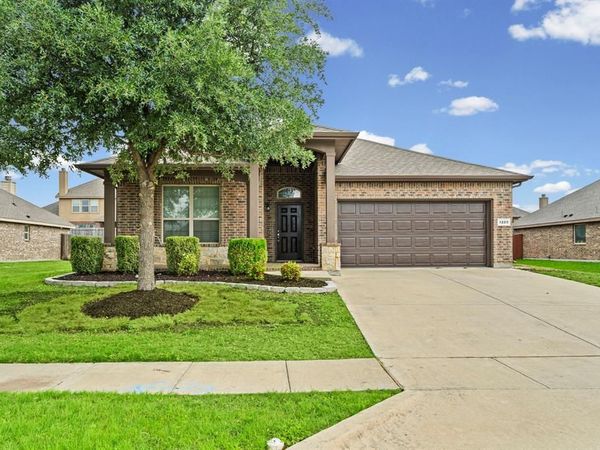 1205 Crest Ridge Drive, Glenn Heights, TX 75154