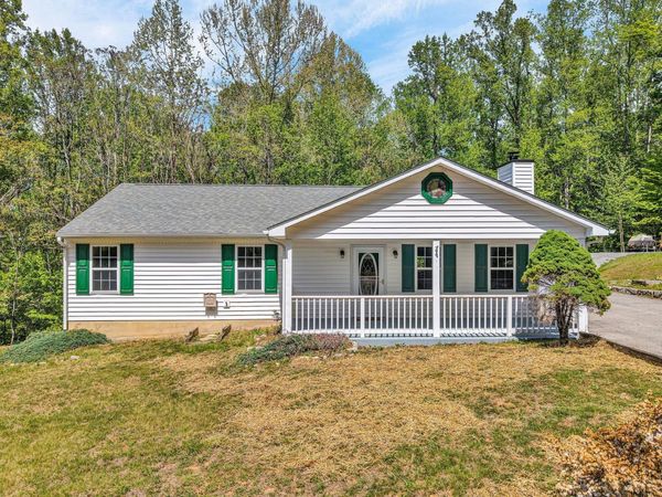 1222 Misty Ridge LN, Montvale, VA 24122