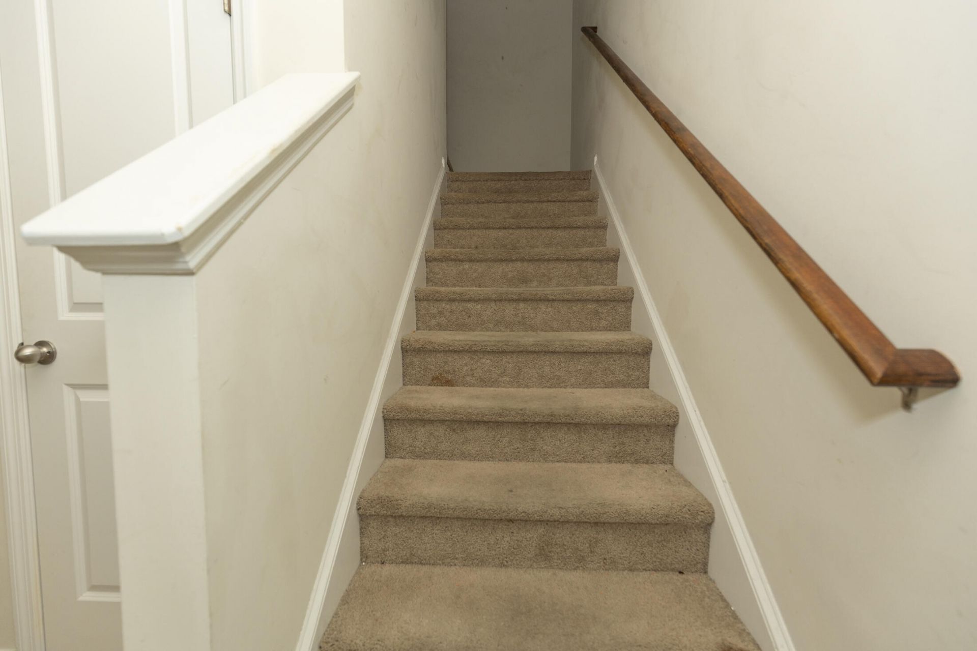 984 Augustine Court Photo 27