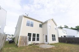 984 Augustine Court photo 4