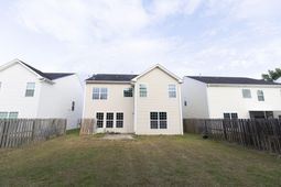 984 Augustine Court photo 4