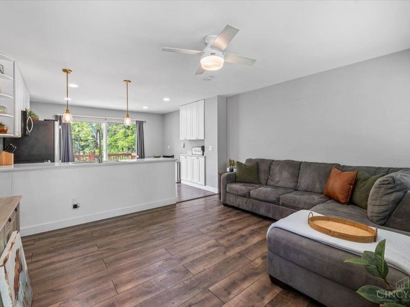 5781 Kennedy Avenue, Cincinnati, OH 45213 Photo 4