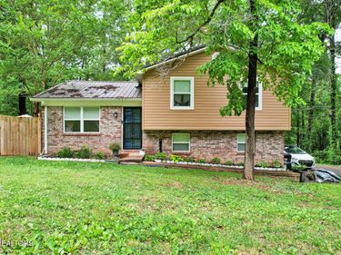 3975 NE Lynncrest Drive, Cleveland, TN 37323