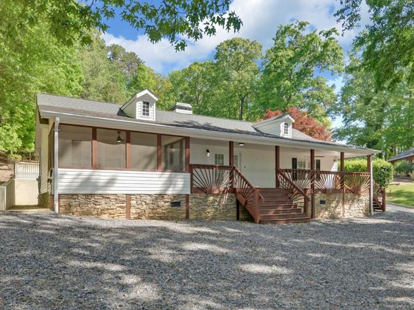 123 Ridgemore Circle, Toccoa, GA 30577
