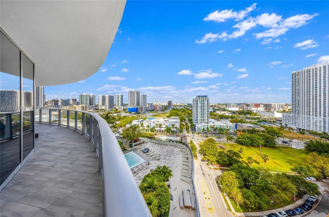 488 NE 18th Street, Unit 1801, Miami, FL 33132 Photo