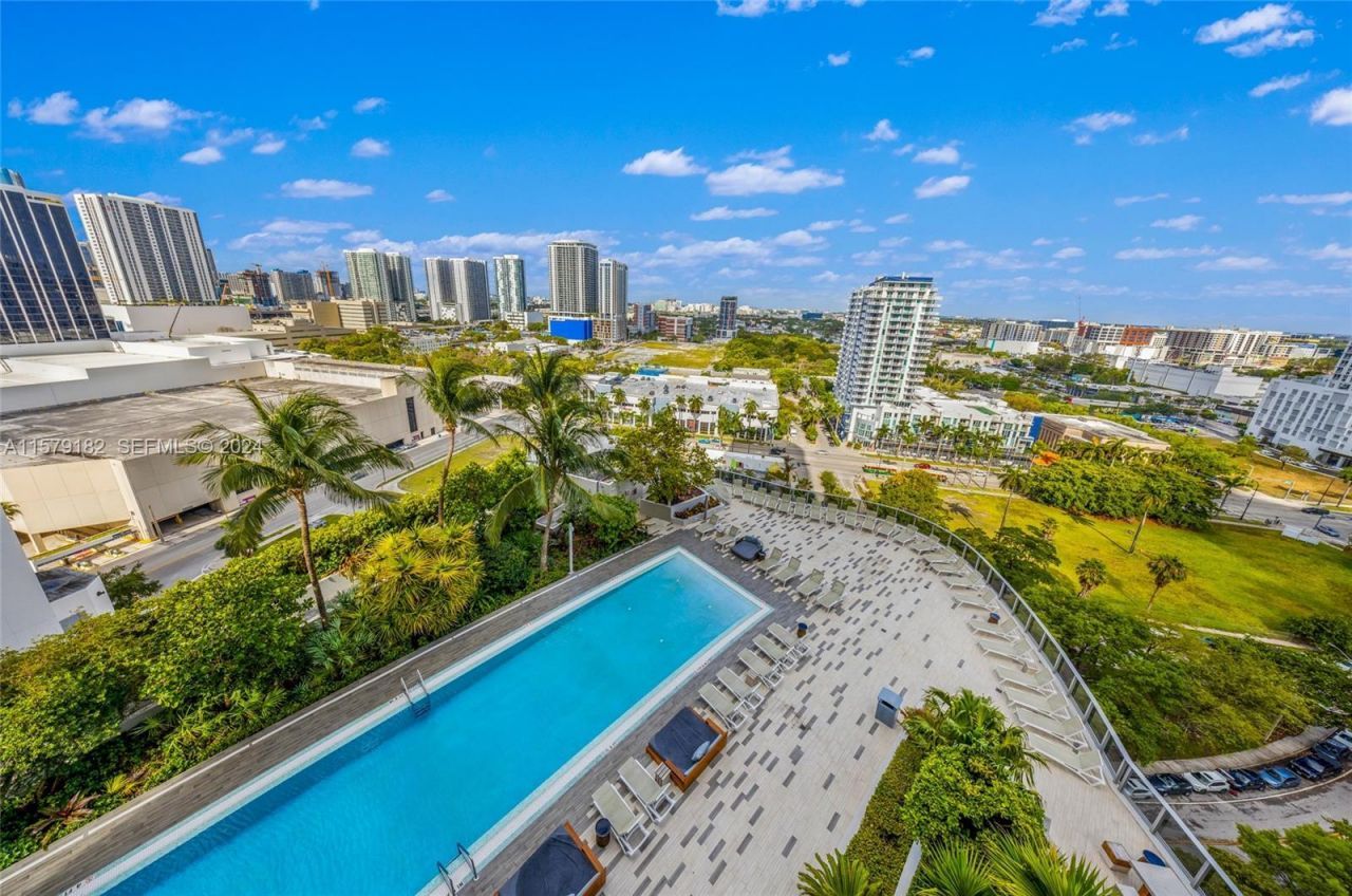 488 NE 18th Street, Unit 1801, Miami, FL 33132 Photo