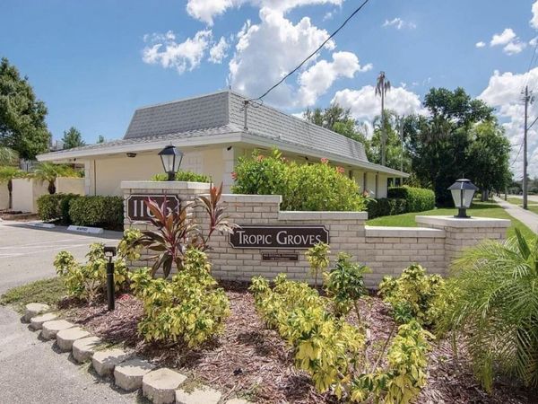 1166 6th Avenue, Unit B8, Vero Beach, FL 32960