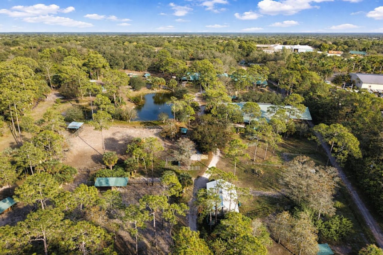 2141 B Road, Loxahatchee Groves, FL 33470 Photo