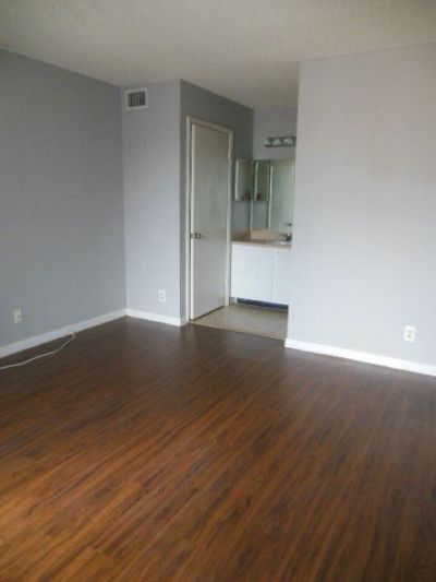 738 Executive Center Drive, Unit 21, West Palm Beach, FL 33401 Photo