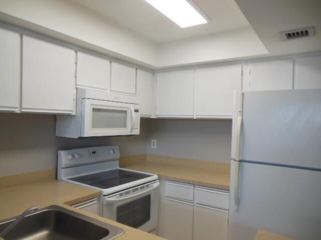 738 Executive Center Drive, Unit 21, West Palm Beach, FL 33401 Photo
