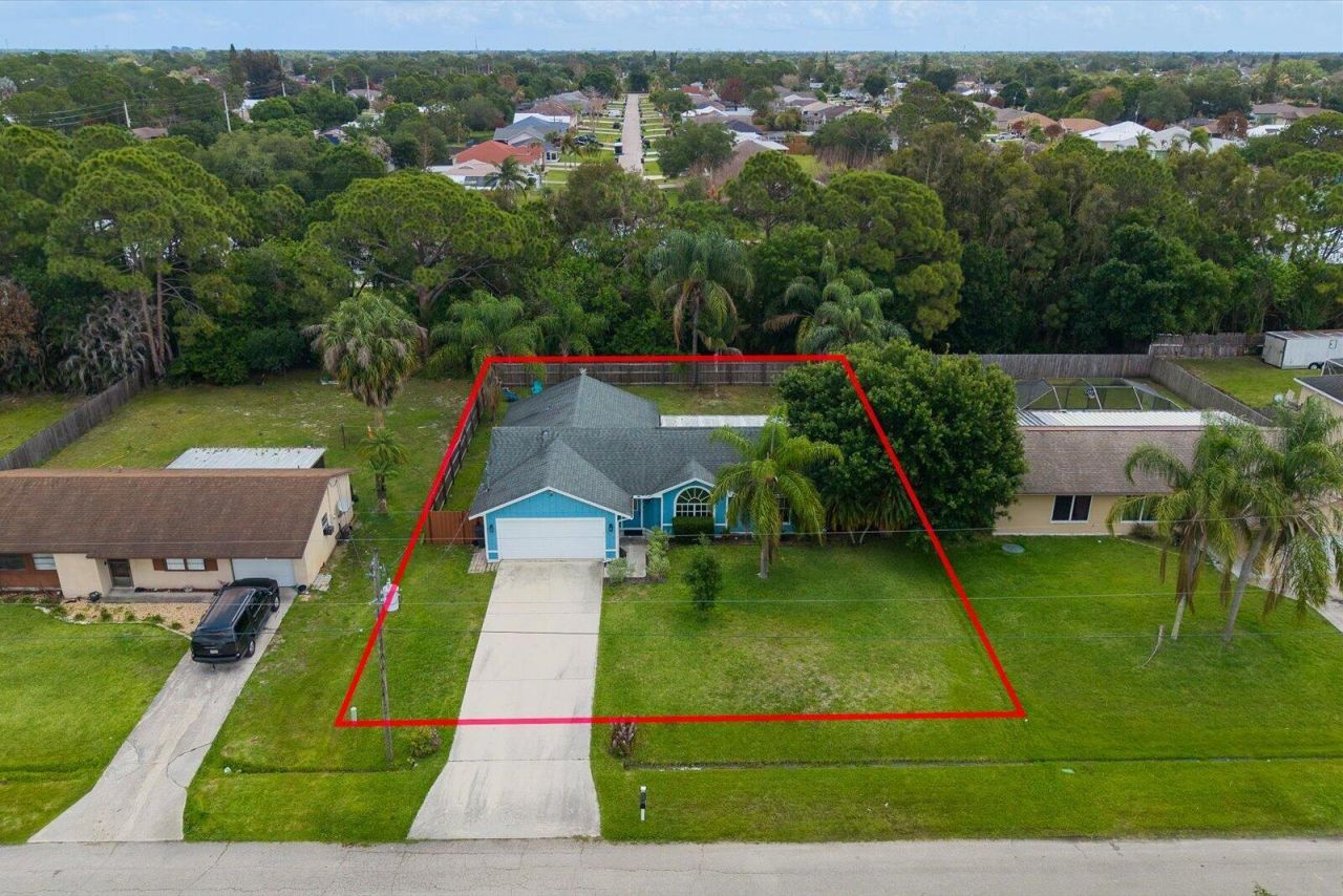 1325 SW Dorchester Street, Port Saint Lucie, FL 34983 Photo