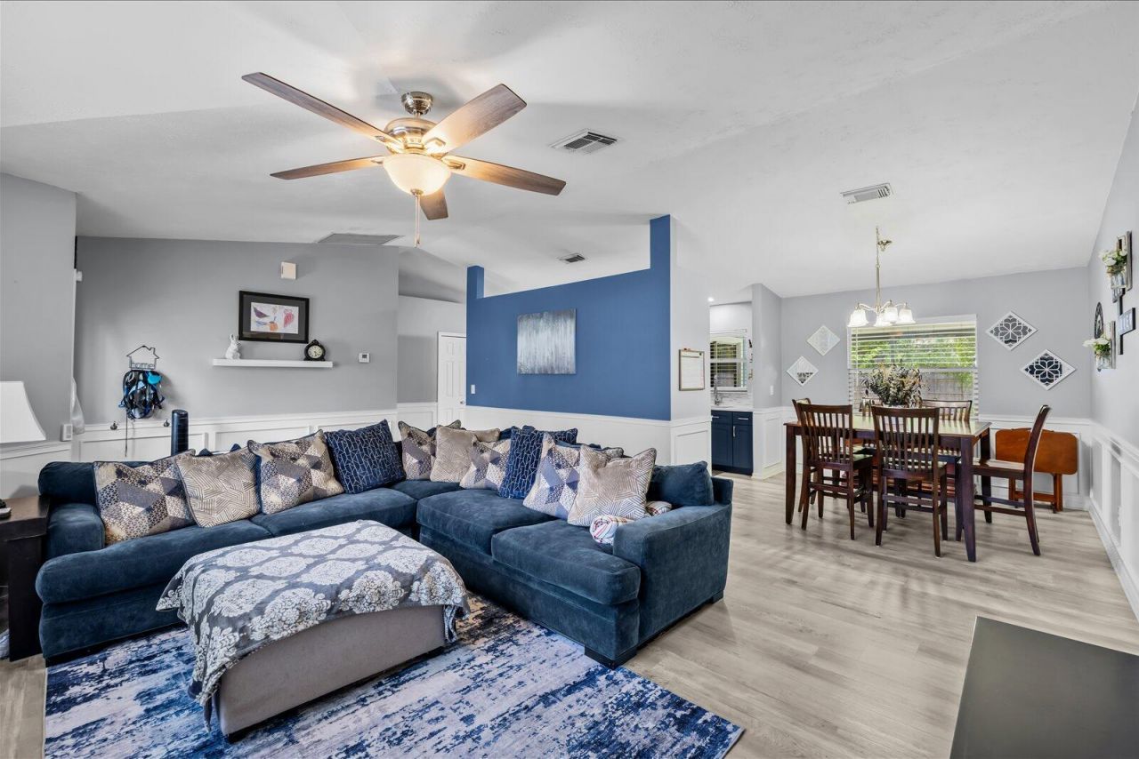 1325 SW Dorchester Street, Port Saint Lucie, FL 34983 Photo