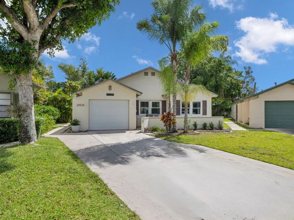 20924 N Springs Terrace, Boca Raton, FL 33428