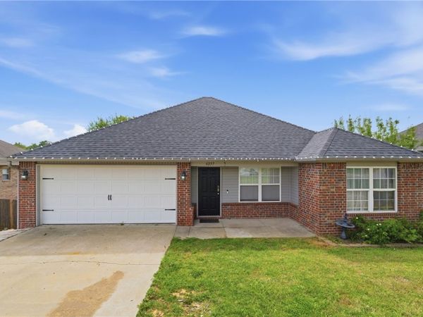 6257 Cord Avenue , Springdale, AR 72762