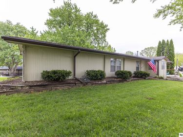 8301 Auburn Road , Plattsmouth, NE 68048
