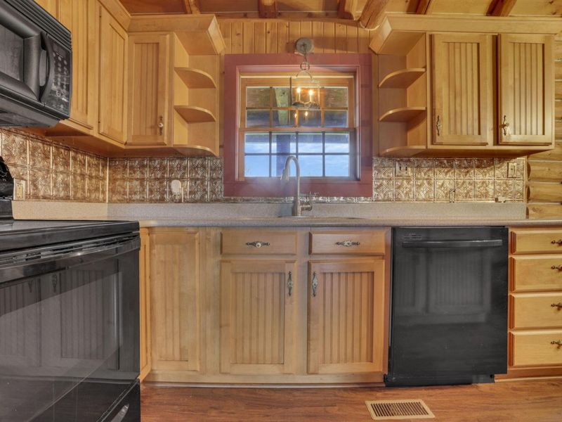 3591 Richland Road NE, Pleasantville, OH 43148 Photo 15