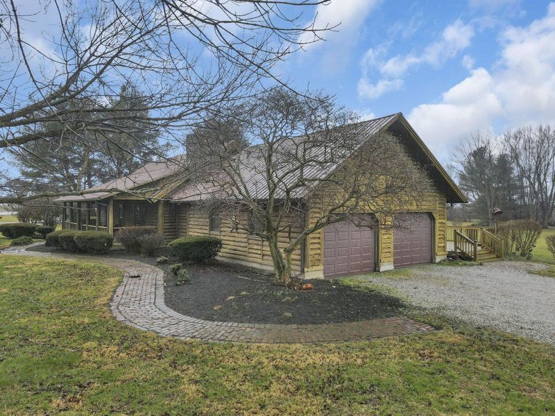 3591 Richland Road NE, Pleasantville, OH 43148 Photo 3