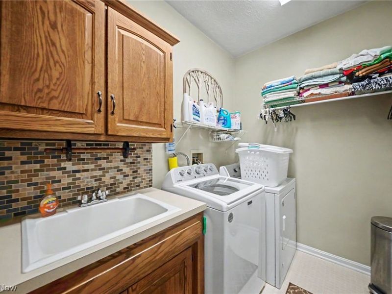 4343 Cobblestone Drive, Akron, OH 44321 Photo 23