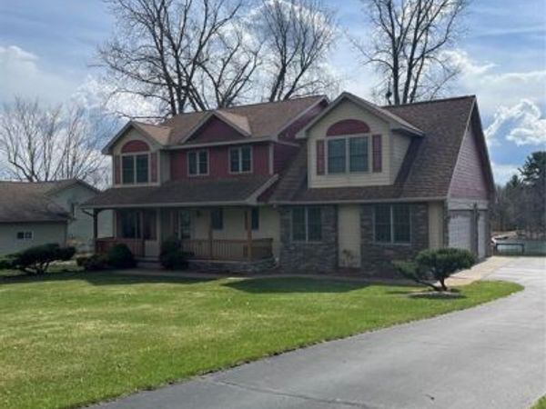 10881 34th Avenue, Chippewa Falls, WI 54729