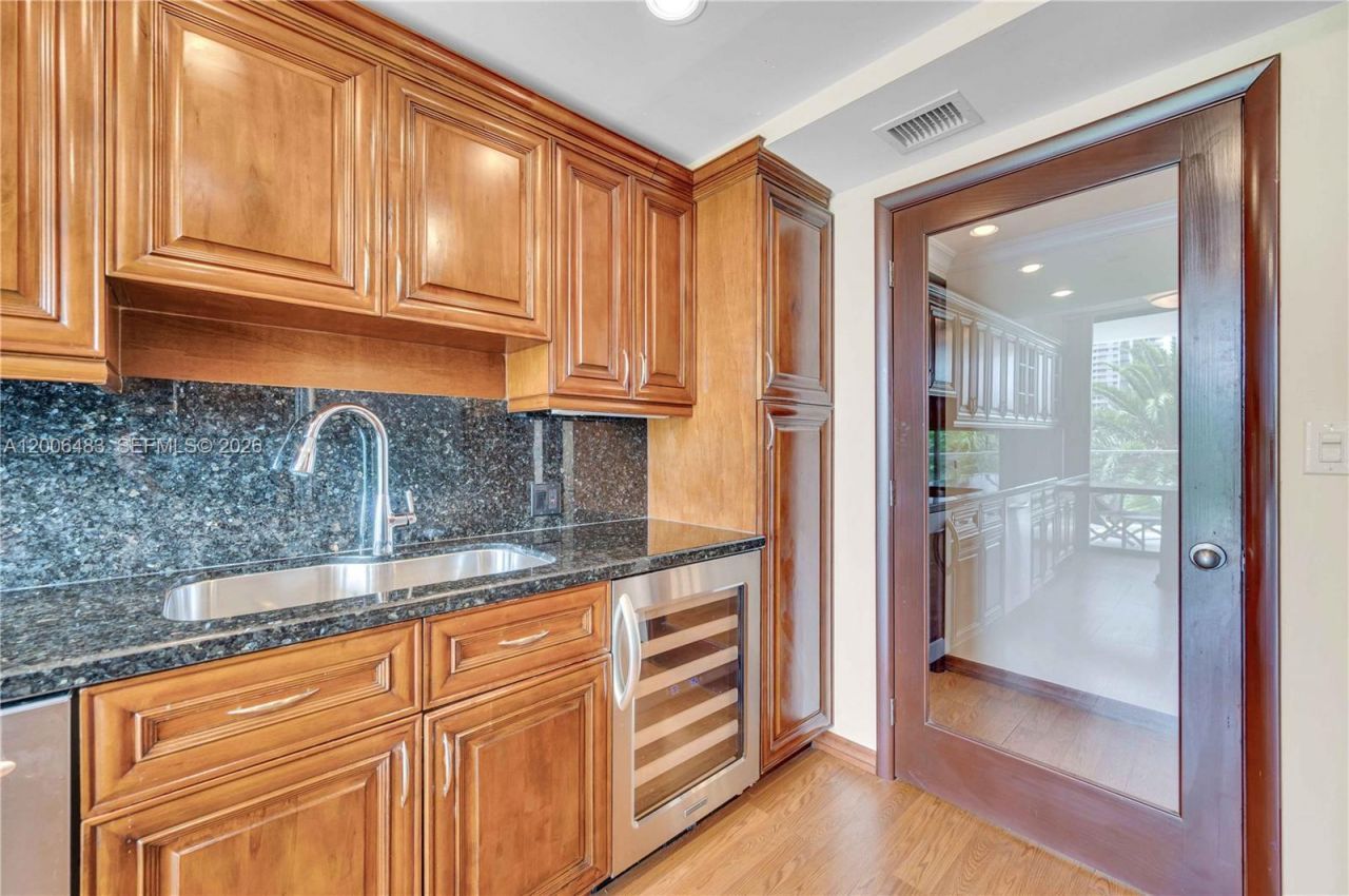2800 Island Blvd , Unit 603, Aventura, FL 33160 Photo