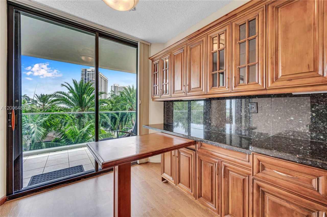 2800 Island Blvd , Unit 603, Aventura, FL 33160 Photo